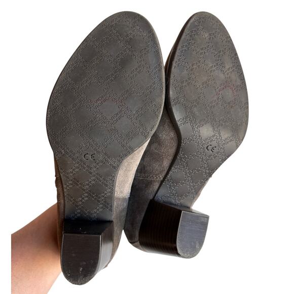 Vionic Weather Resistant Grey Suede Mid-Heel Booties with Tassels size 6.5 - Picture 15 of 16